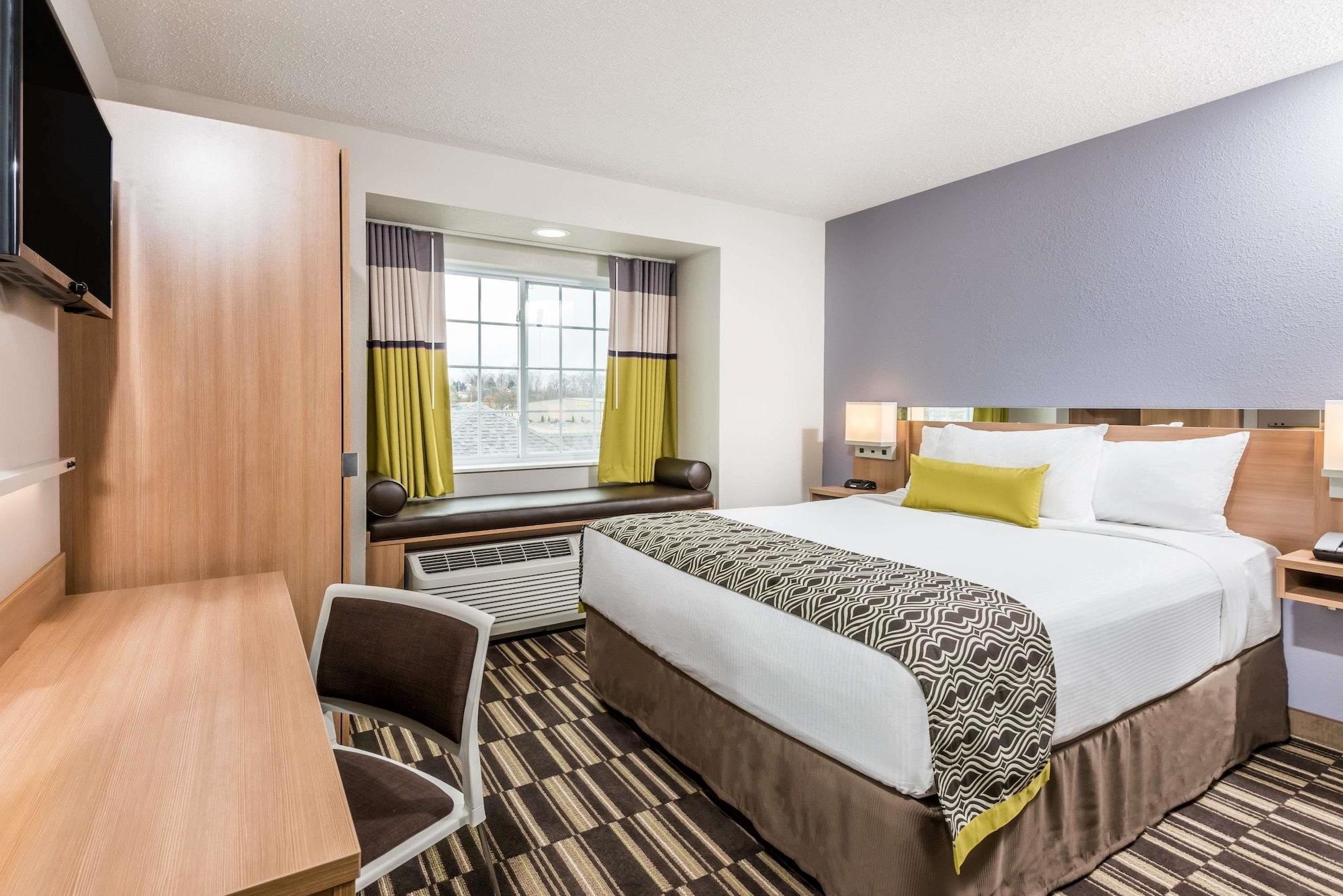 Microtel Inn & Suites By Wyndham Beaver Falls Екстериор снимка