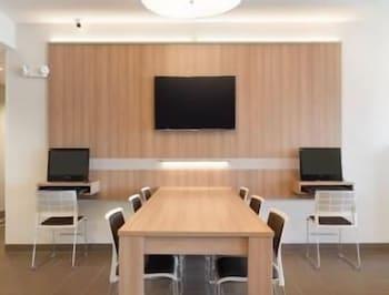 Microtel Inn & Suites By Wyndham Beaver Falls Екстериор снимка
