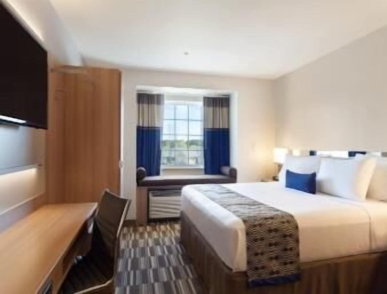 Microtel Inn & Suites By Wyndham Beaver Falls Екстериор снимка